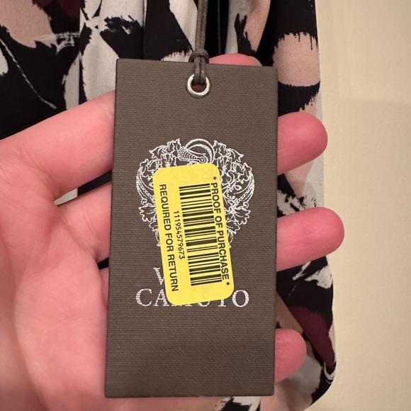 Vince Camuto silky high low top plus size - Picture 3 of 11